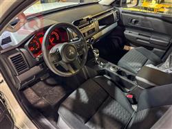 میتسوبیشی L200